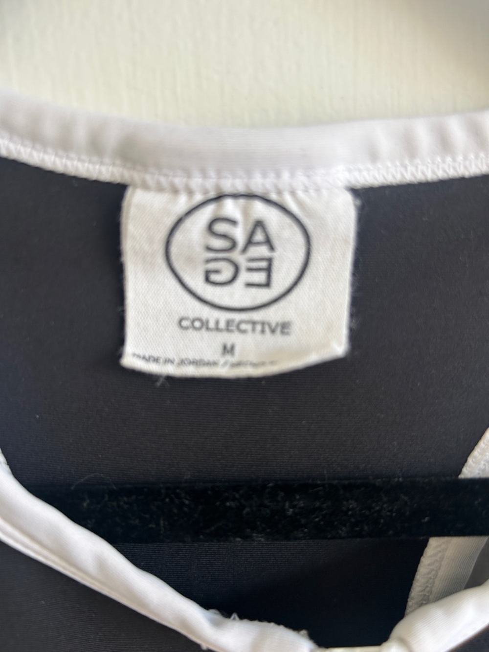 Cascade Collective Black and White Front-Zip Athletic Mini Dress - Picture 2 of 3